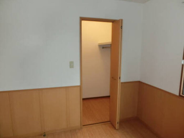 【エスコルタ東台の収納】