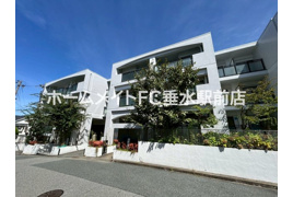 ガーデンハイツ桃山台一番館の外観