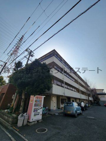 シャルマン四條畷の外観