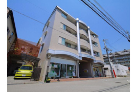 シャトー三島の外観