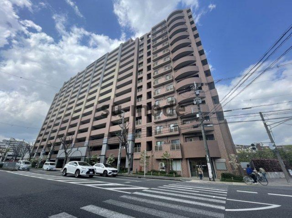 ライオンズガーデン千里丘の外観