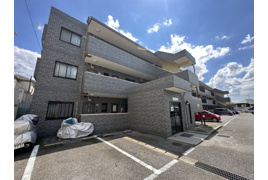 R FIELDS CHIBAの外観