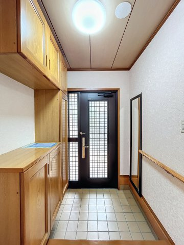 【下作延1丁目戸建ての玄関】