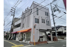 ラジュール箕面の外観
