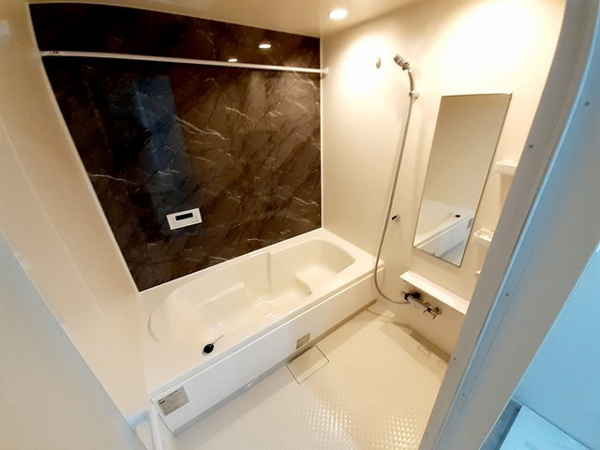 【ジュピターⅡの浴室】