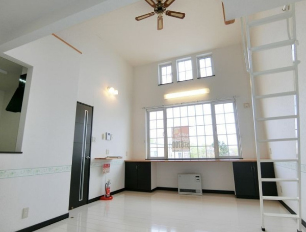 【ルアンAの居間】