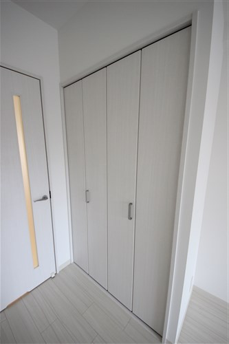 セオリー大阪リバークロスの収納