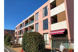 ラシーヌ・ド・ラブーレの外観