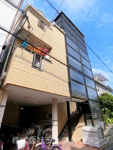 ラティス守口の外観