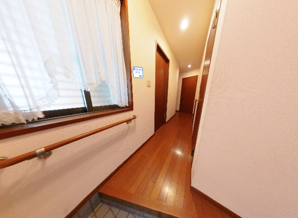 【吹田市泉町5丁目戸建ての玄関】