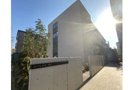 浦安市北栄のマンションの外観