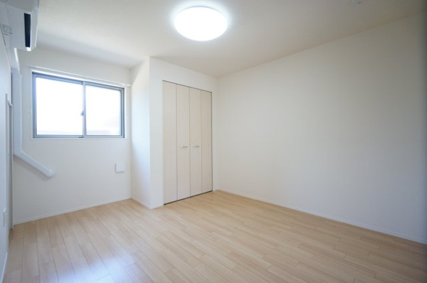 【G・シエルクレールの洋室】