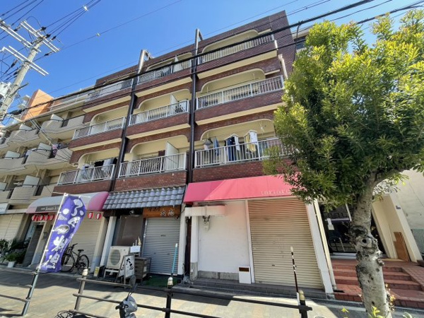 大阪市住吉区苅田のマンションの外観