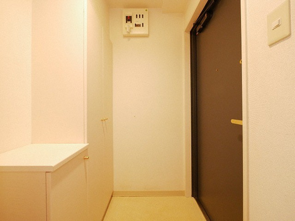 ティアラ資生館の玄関