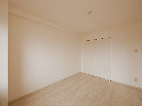 ティアラ資生館の寝室