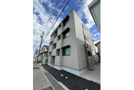 TRES神通の外観