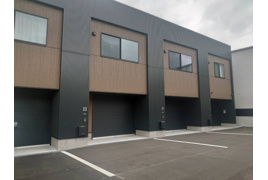 AMBITIOUS枚方市駅前の外観