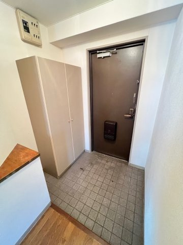 カーサ・ヌーヴォ三国丘の玄関