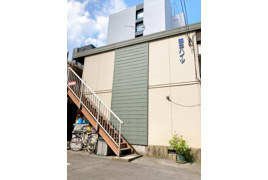 国生ハイツの外観