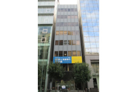 丸武本町ビルの外観