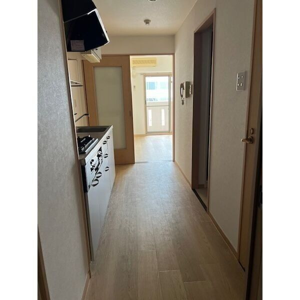 【サン・笹安ビルの内装】