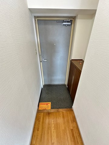 アベニュー長嶋の玄関