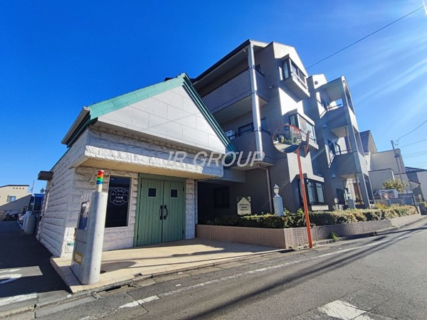 ヴィラージュ中村橋の外観