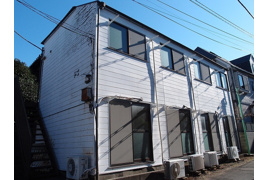 クリスタルハウスの外観