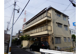 斉田マンションの外観