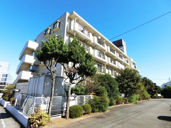 グリーンカース恋ヶ窪の外観
