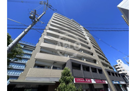 淀川ウエストタワーの外観
