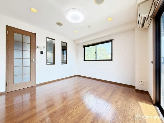 高松市築地町&nbsp;5階建&nbsp;築26年のイメージ