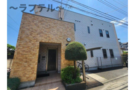 スワ・プレームの外観