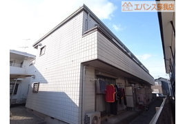 メゾンロイヤルの外観