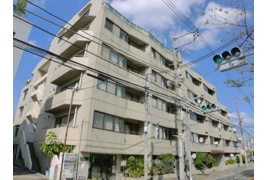 シャレーコート三田の外観