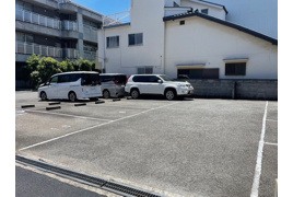 桐本モータープールの駐車場