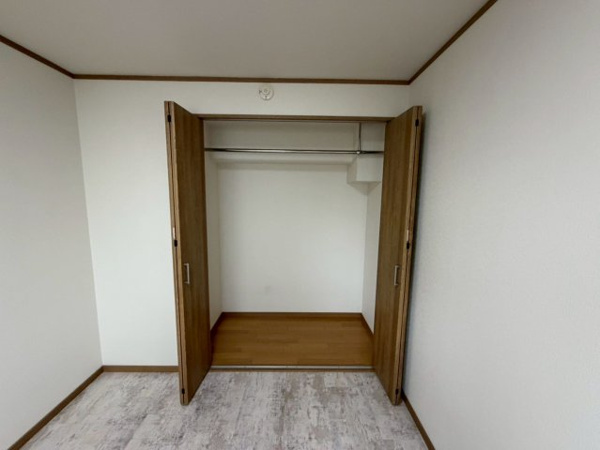 美代志ビルの収納