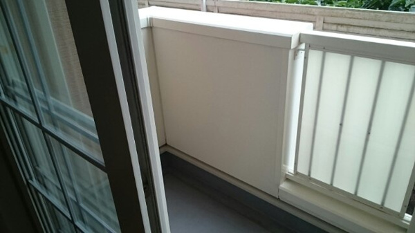 【伊都郡かつらぎ町大字大谷のアパートのバルコニー】