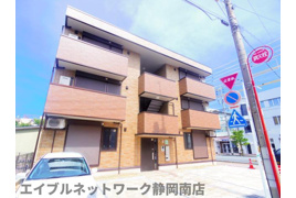 藤枝市駅前のハイツの外観