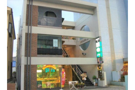 ヒロサワビルの外観