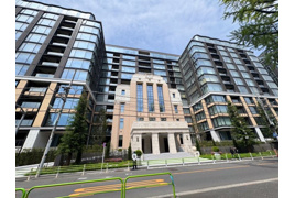 港区三田のマンションの外観