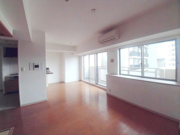 アールヴェール文京白山の居間