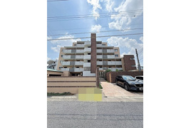 シャルマン高社の外観