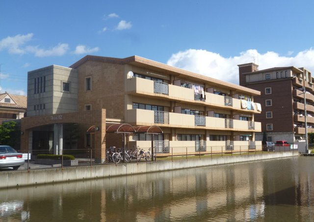 アクシス12のイメージ