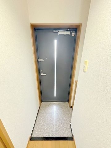 【Aprecio大町東の玄関】