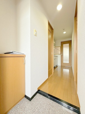 【Aprecio大町東の玄関】