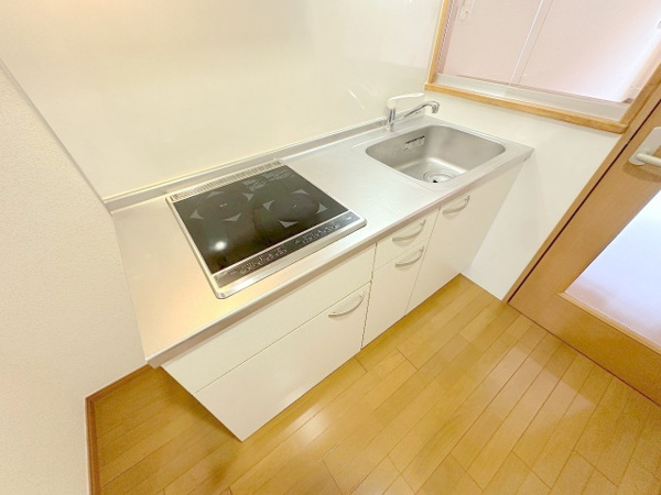 【Aprecio大町東のキッチン】