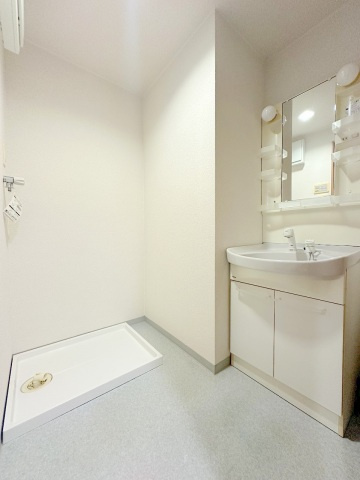 【Aprecio大町東の洗面所】