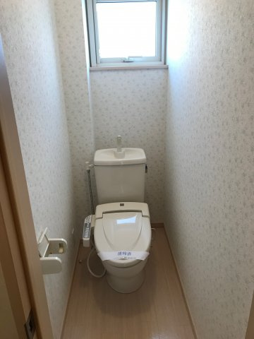 【ガーデンコート森の幹のトイレ】