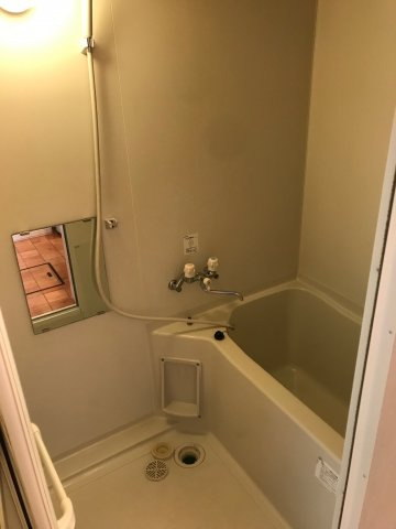 【ガーデンコート森の幹の浴室】